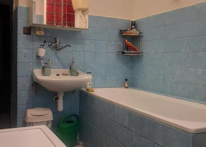 Big House With Beautiful View, Gym,bbq Garden And Own Parking