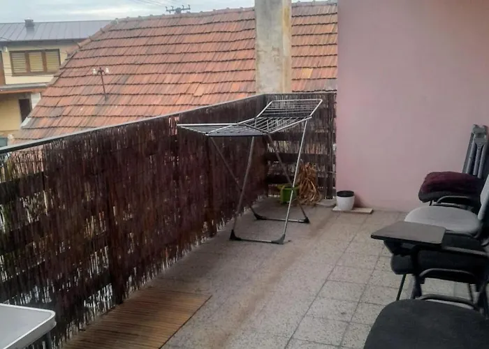 Big House With Beautiful View, Gym,bbq Garden And Own Parking Villa